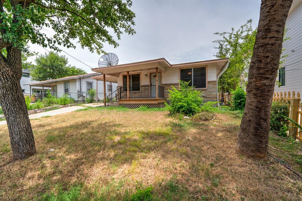 View 1187 Greenwood Ave in Huston Sam Heights 1187 Greenwood Ave - front exterior - Luxury home in Huston Sam Heights, Austin, TX