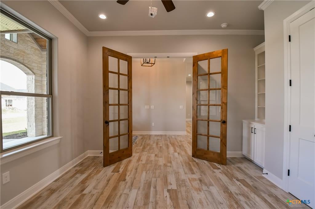 Bathroom at 119 Chattanooga Ct - 5 bed 2 bath home