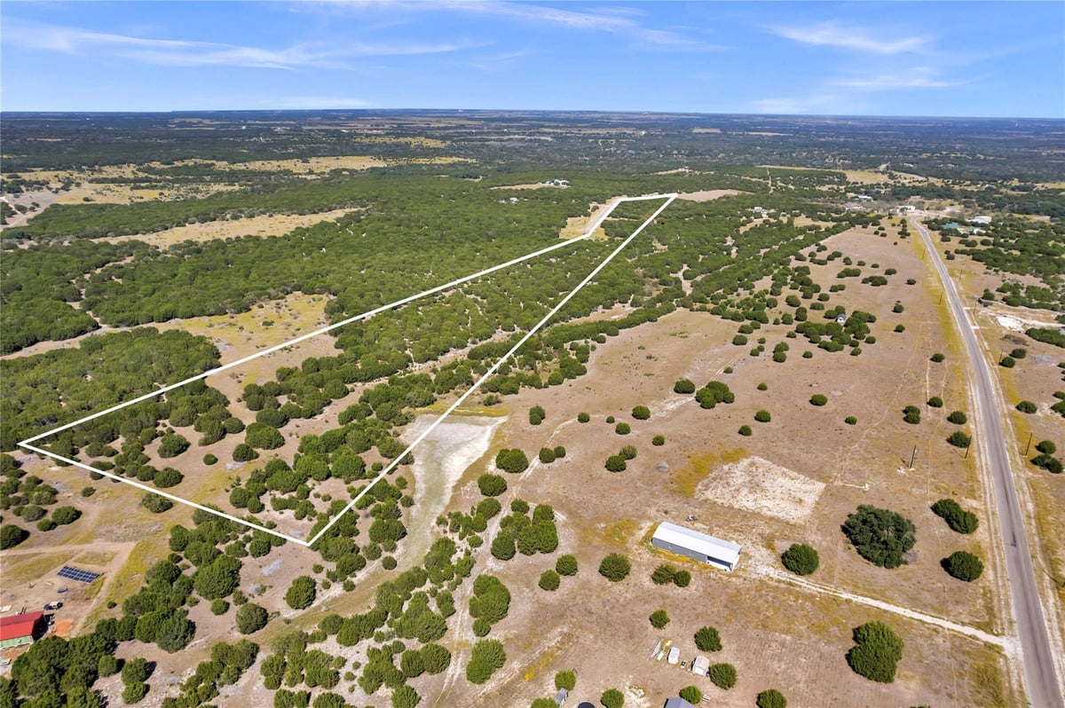 View 119 Longview Dr in Rolling Hills Reserve Ph 1 119 Longview Dr - front exterior - Luxury home in Rolling Hills Reserve Ph 1, Lampasas, TX