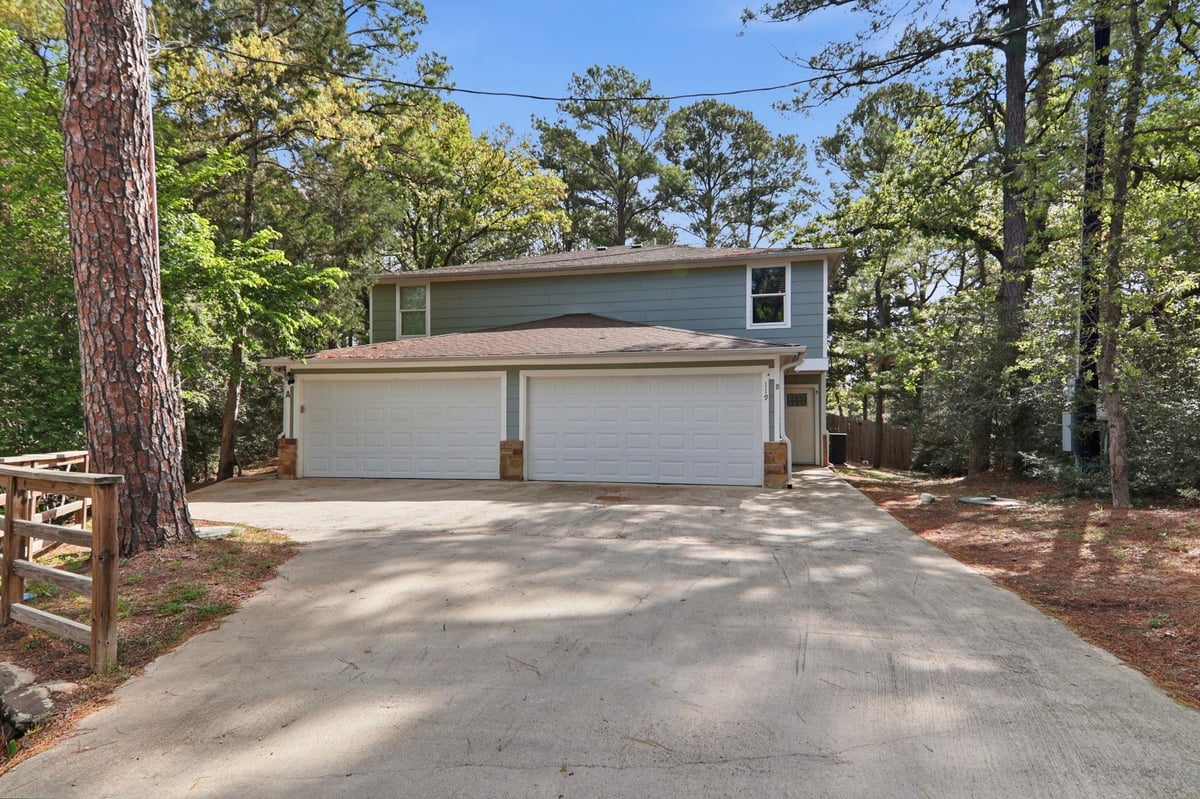 View 119 N Kanaio Dr in Tahitian Village, 119 N Kanaio Dr - front exterior - Luxury home in Tahitian Village,, Bastrop, TX