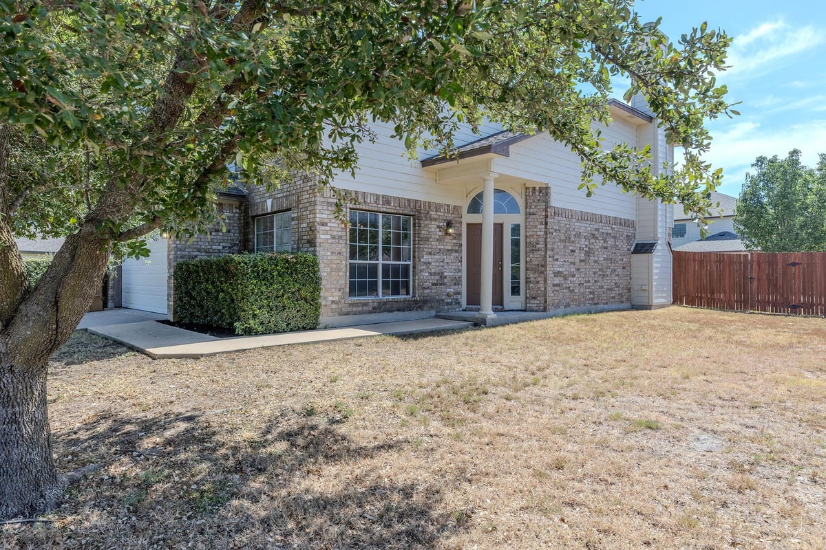 View 11900 Springs Head LOOP in Avery Ranch Far West Ph 01 Sec 06 11900 Springs Head LOOP - property photo 1 - Luxury home in Avery Ranch Far West Ph 01 Sec 06, Austin, TX