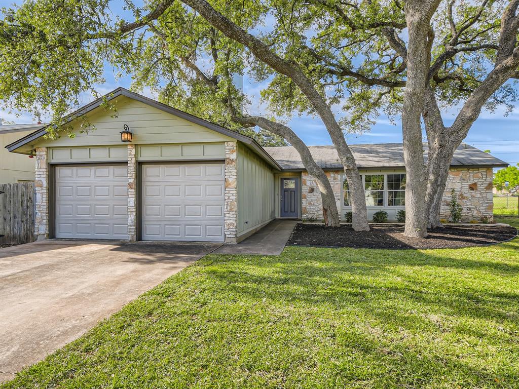 11901 Acorn Creek Trl - front exterior - Luxury home in Village 12 At Anderson Mill, Austin, TX