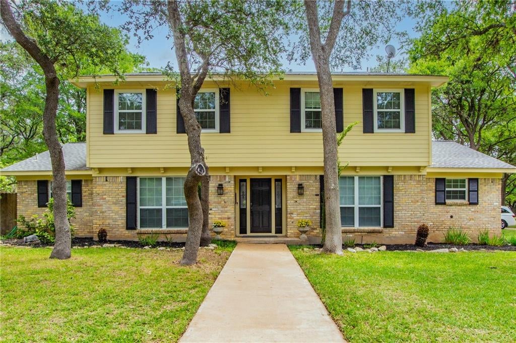View 11901 Cedar Crest Cv in Balcones Village Sec 04 11901 Cedar Crest Cv - front exterior - Luxury home in Balcones Village Sec 04, Austin, TX