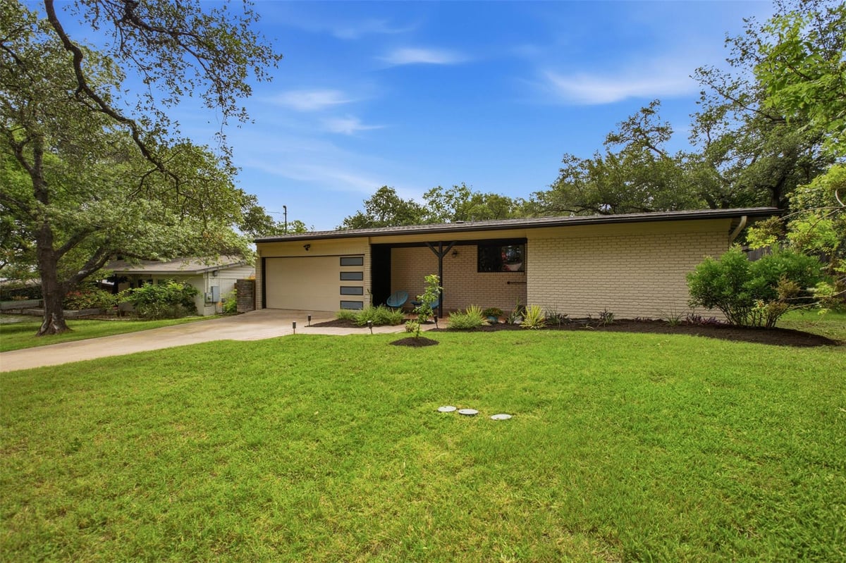 View 11901 North Oaks DR in Austin 11901 North Oaks DR, photo 1, Austin, Austin, TX