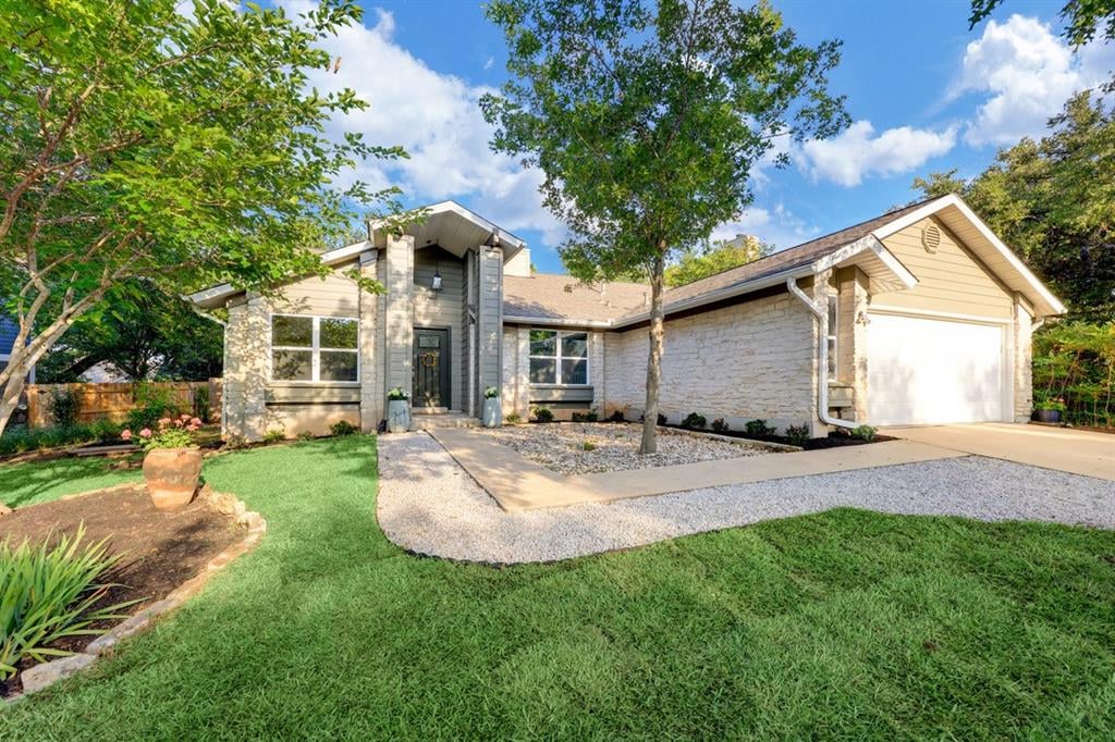 View 11903 Rickem Cv in Gracywoods Sec 08 11903 Rickem Cv - front exterior - Luxury home in Gracywoods Sec 08, Austin, TX