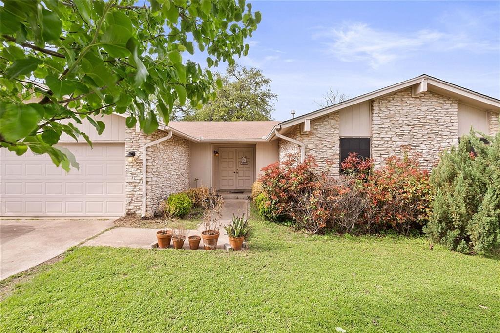 11904 Acorn Creek Trl - front exterior - Luxury home in Village 12 At Anderson Mill, Austin, TX