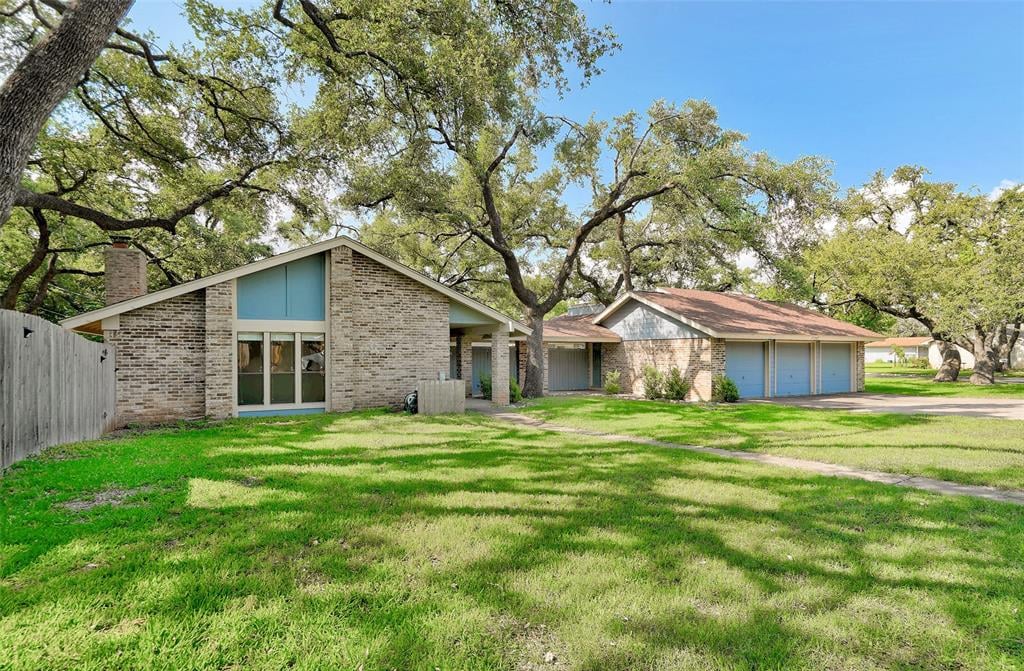 View 11905 Charing Cross Rd in Barrington Oaks Sec 01 11905 Charing Cross Rd - front exterior - Luxury home in Barrington Oaks Sec 01, Austin, TX