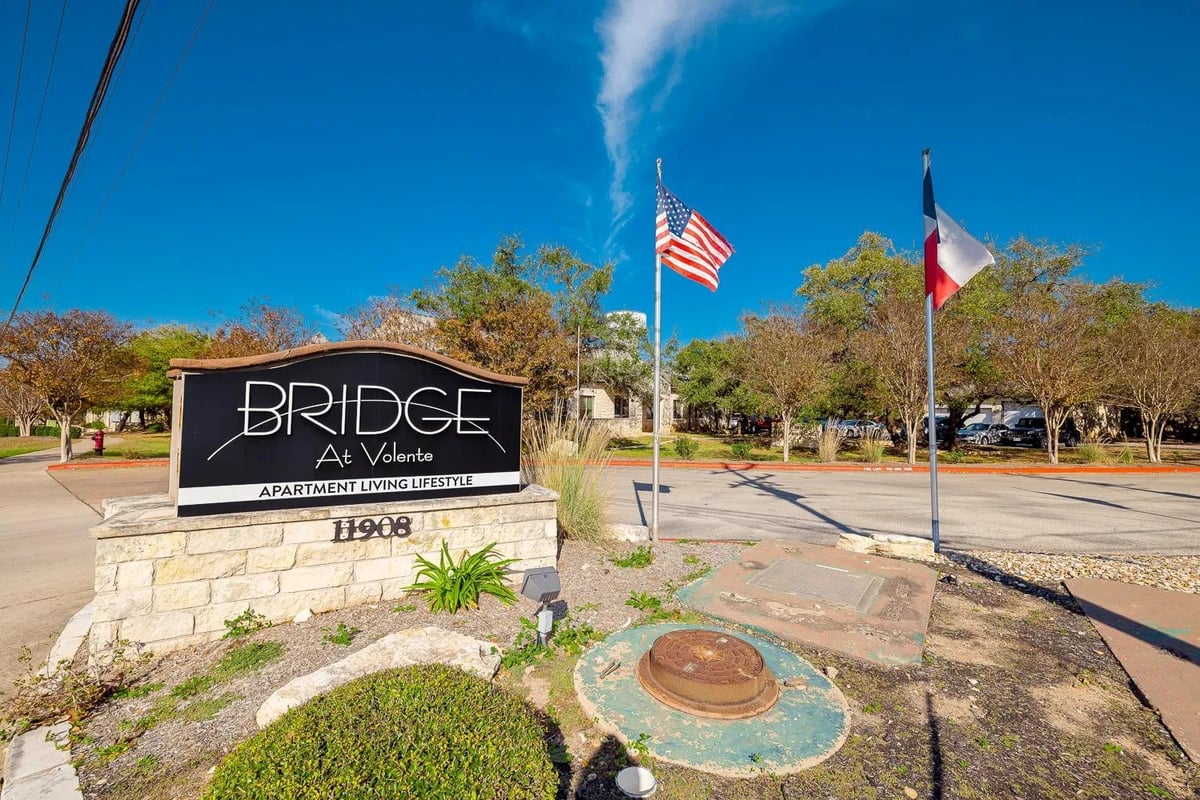 View 11908 Anderson Mill RD Unit #0331 in Naumanns Por 11908 Anderson Mill RD Unit #0331 - property photo 1 - Luxury home in Naumanns Por, Austin, TX