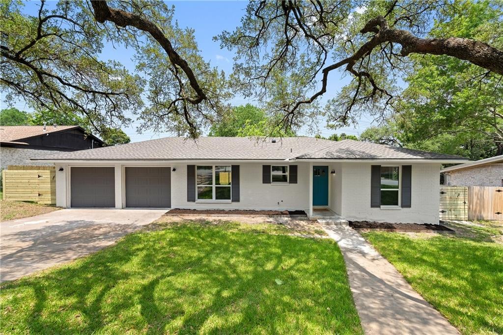 View 11912 Oakbrook Dr in Oak Ridge Sec 03 11912 Oakbrook Dr - front exterior - Luxury home in Oak Ridge Sec 03, Austin, TX