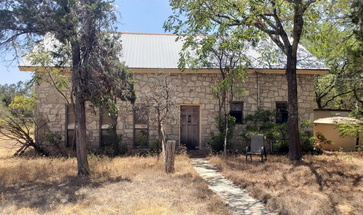 11916 Lime Creek RD - front exterior - Luxury home in None, Leander, TX