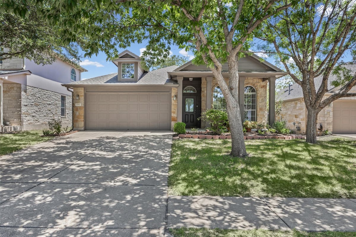 View 11917 Buzz Schneider LN in Rancho Alto Ph 01 11917 Buzz Schneider LN - property photo 1 - Luxury home in Rancho Alto Ph 01, Austin, TX