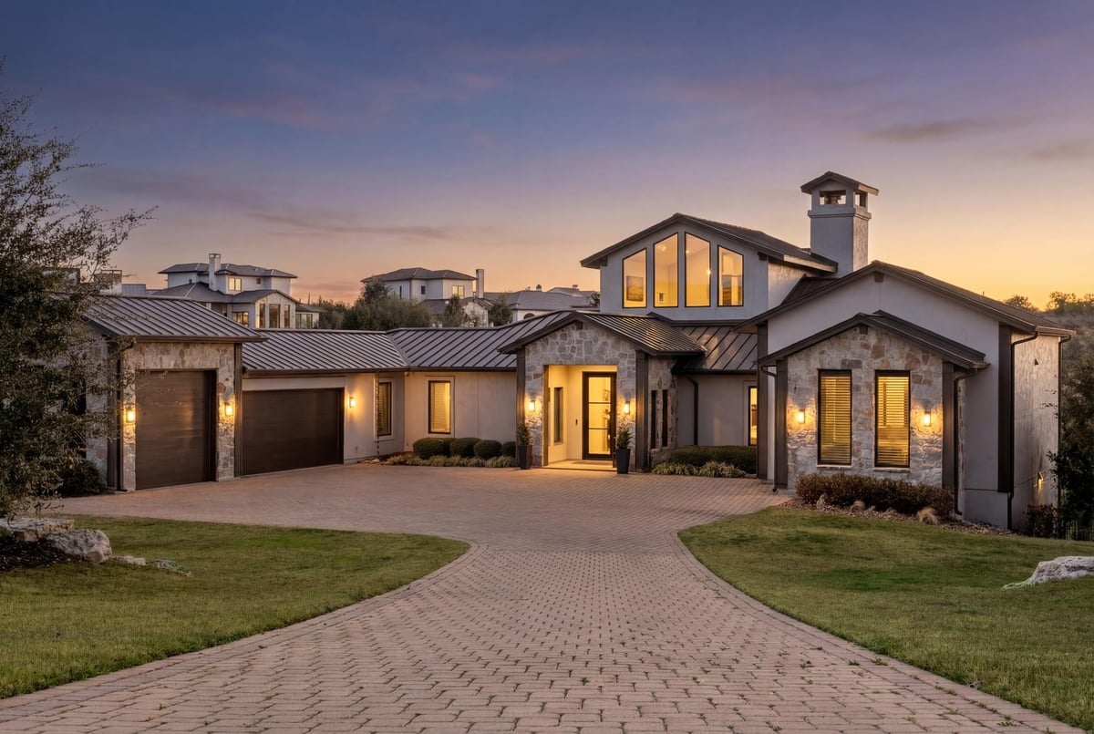 11928 Musket Rim - front exterior - Luxury home in Tx 71 Ph 02, Austin, TX