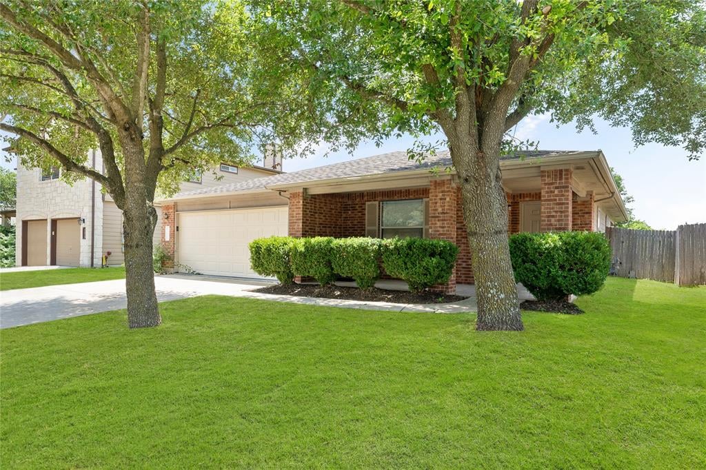 View 11932 Kilmartin Ln in Speyside Sec 02 11932 Kilmartin Ln - front exterior - Luxury home in Speyside Sec 02, Austin, TX