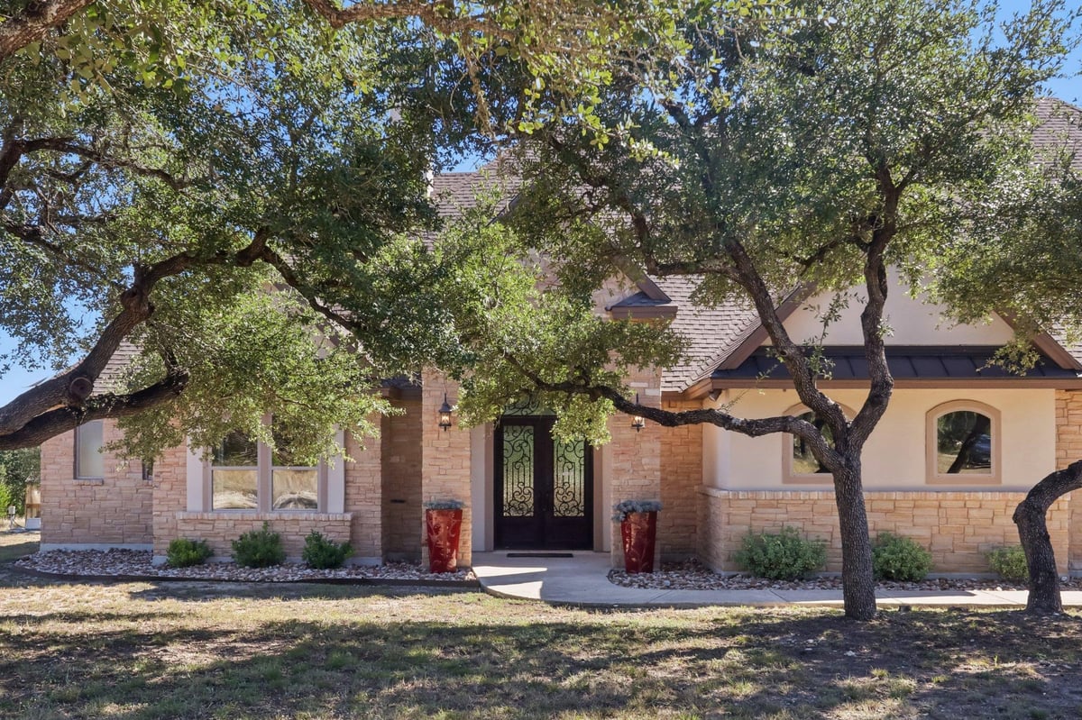 Living area at 1194 Vaquero Way - 4 bed 4 bath home