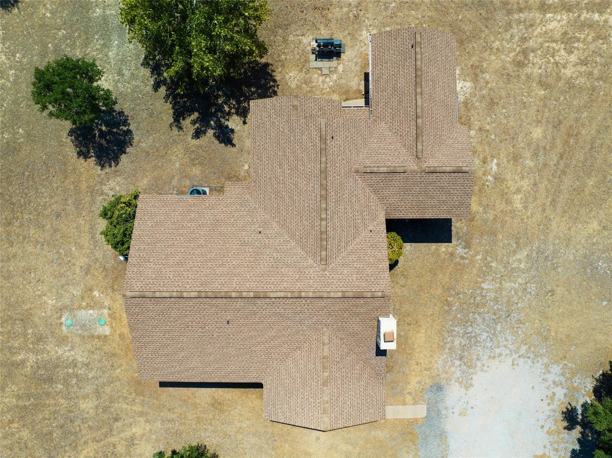 Primary bedroom at 120 Craigen Rd - Manlove, Liberty Hill, TX