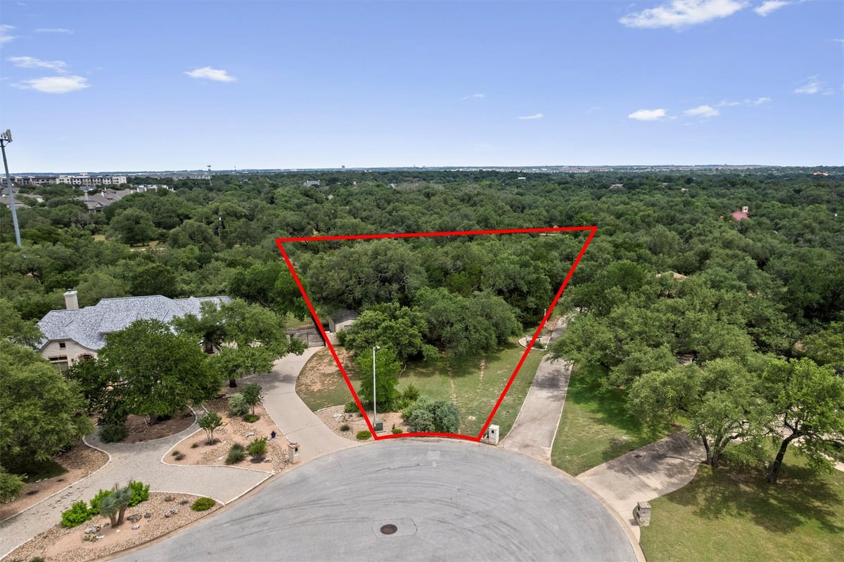 120 E Rustle CV - front exterior - Luxury lot in Enclave, Georgetown, TX