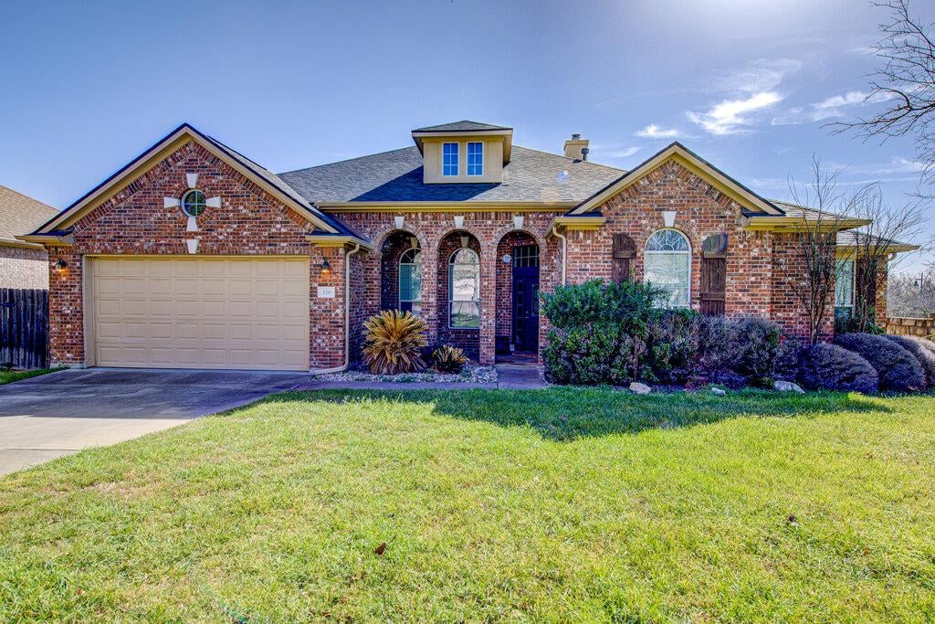 View 120 Mountain Laurel Way in High Pointe Ph I Sec One 120 Mountain Laurel Way - front exterior - Luxury home in High Pointe Ph I Sec One, Austin, TX