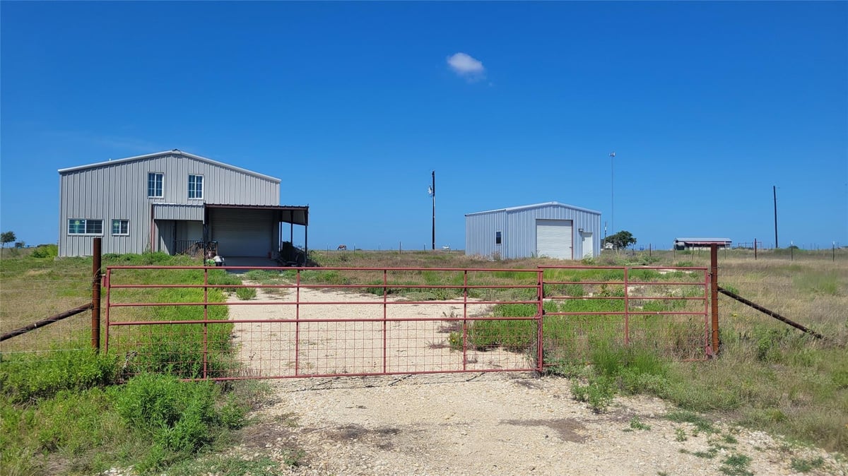 View 120 Novi Rd in n/a 120 Novi Rd - front exterior - Luxury home in n/a, Florence, TX