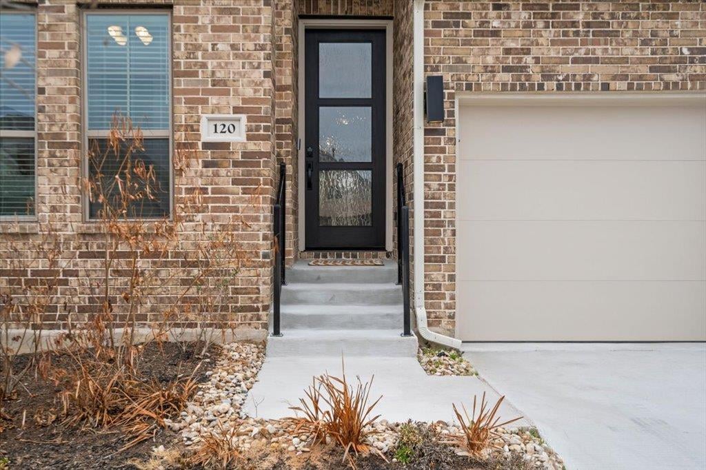Bathroom at 120 Plumbago Loop - 4 bed 3 bath home