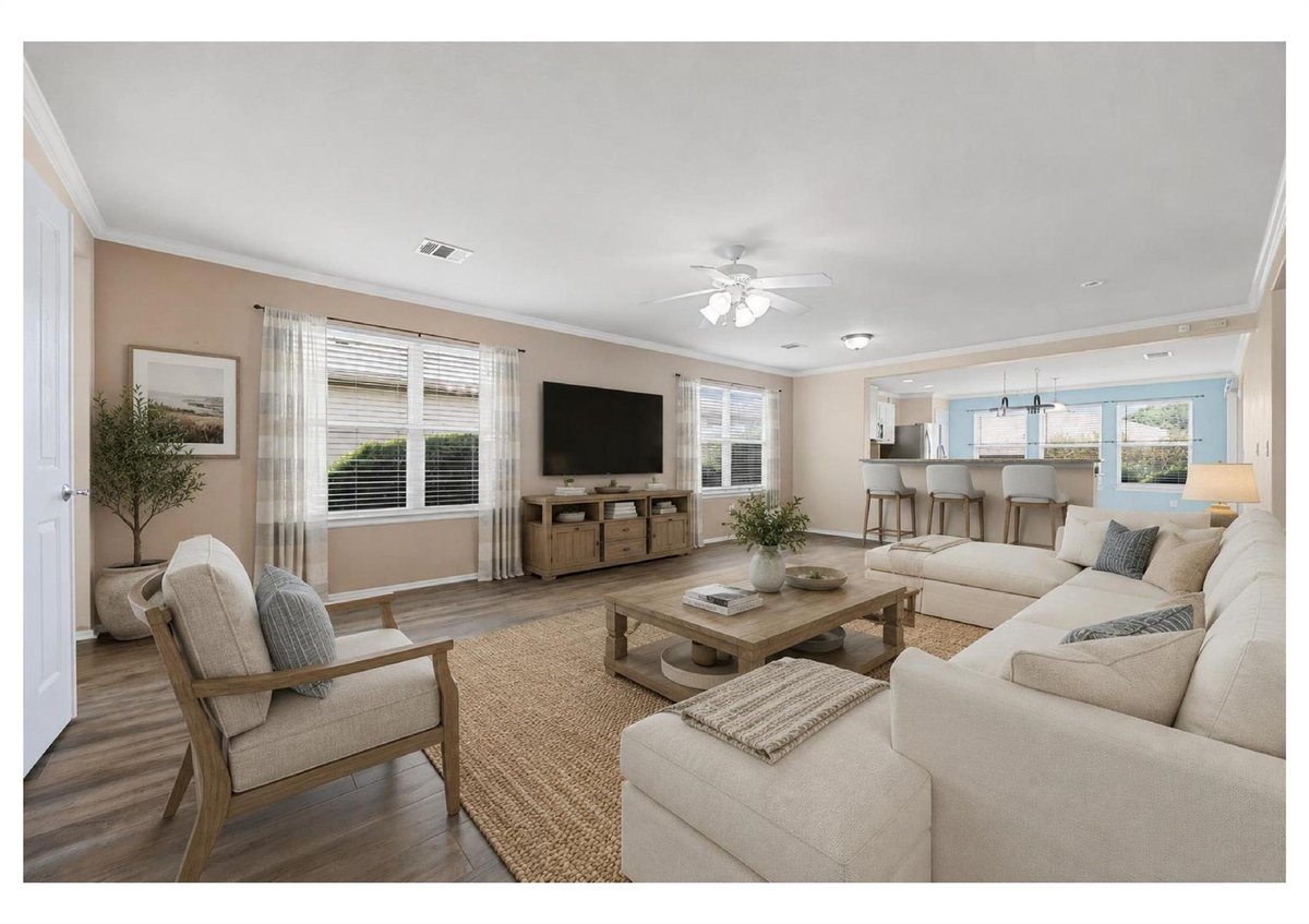120 Sandy Creek TRL - front exterior - Luxury home in Sun City, Georgetown, TX