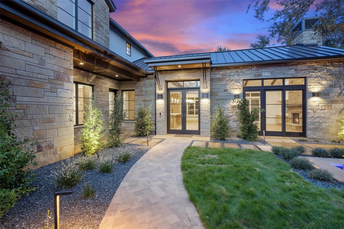 View 1200 Barton Creek BLVD Unit #30 in Watersmark At Barton Creek Con 1200 Barton Creek BLVD Unit #30 - property photo 1 - Luxury home in Watersmark At Barton Creek Con, Austin, TX