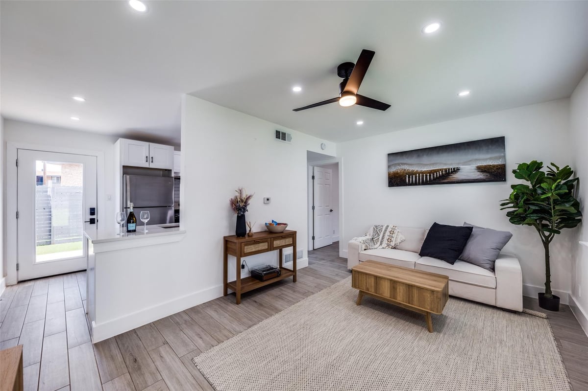 1200 E 52nd St Unit #204 - front exterior - Luxury home in 52 MUELLER CONDOMINIUMS, Austin, TX