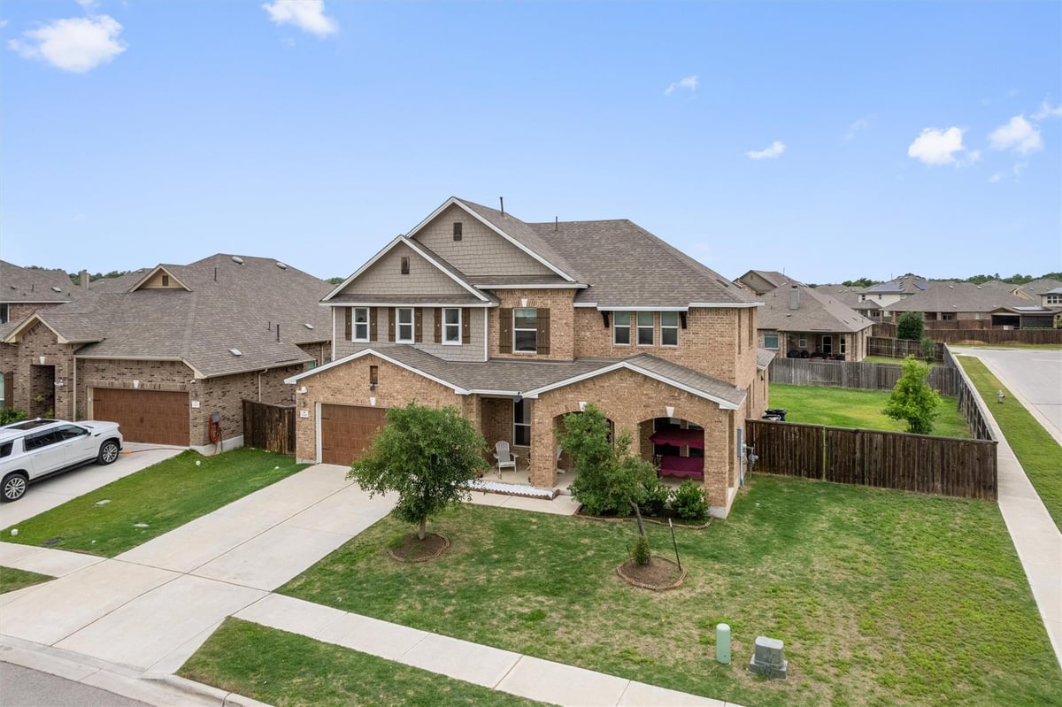 Living area at 1201 Euless Ln - 5 bed 3 bath home