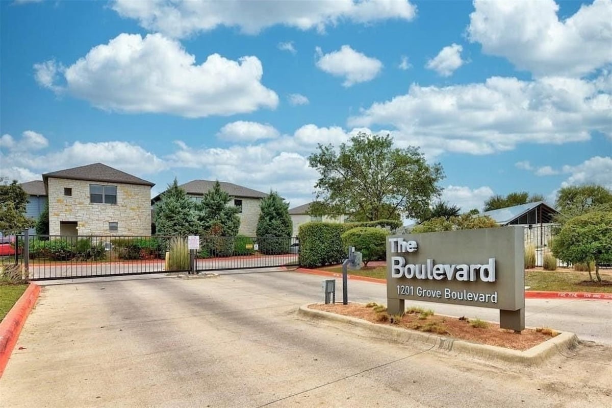 View 1201 Grove Blvd Unit #2002 in Boulevard A Condo Amd 1201 Grove Blvd Unit #2002 - front exterior - Luxury home in Boulevard A Condo Amd, Austin, TX