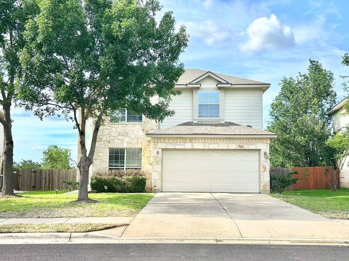 View 12017 Springs Head LOOP in Avery Ranch Far West Ph 01 Sec 06 12017 Springs Head LOOP - property photo 1 - Luxury home in Avery Ranch Far West Ph 01 Sec 06, Austin, TX