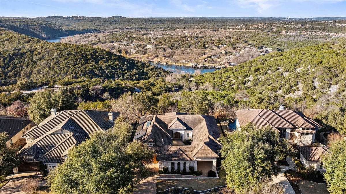 12018 Pleasant Panorama VW - front exterior - Luxury home in Lake Pointe Sec 07, Austin, TX