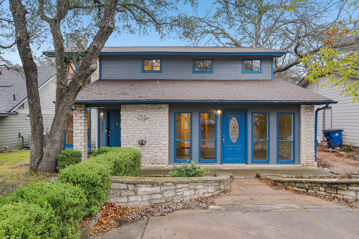 View 12019 Scribe DR in Walnut Crossing Sec 03 12019 Scribe DR - property photo 1 - Luxury home in Walnut Crossing Sec 03, Austin, TX