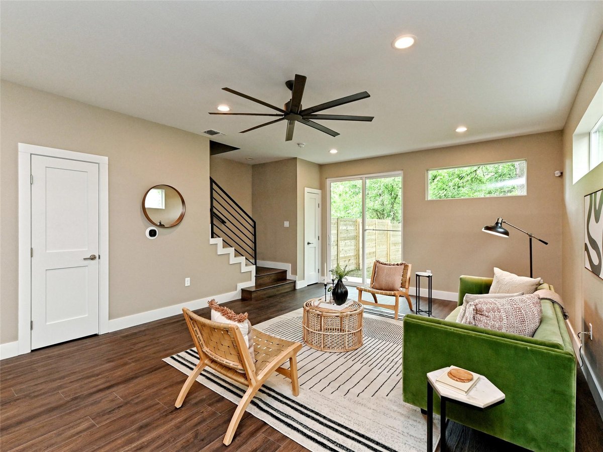 Primary bedroom - 1202 Cometa St Unit #B Primary bedroom at 1202 Cometa St Unit #B - 3 bed 2 bath home