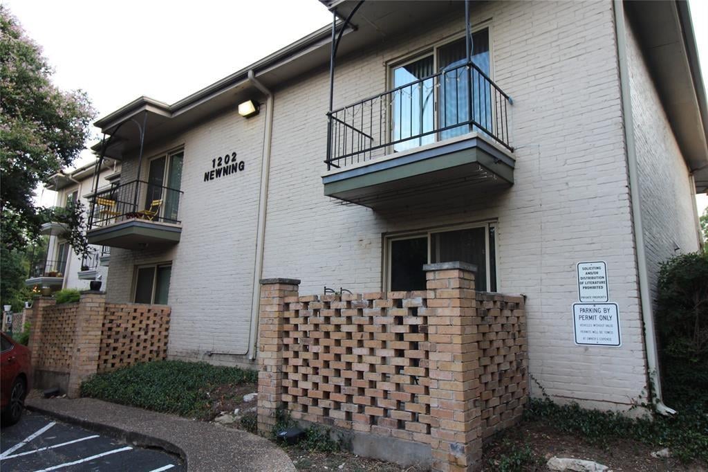View 1202 Newning Ave Unit #102 in Madrid Condo 1202 Newning Ave Unit #102 - property photo 1 - Luxury home in Madrid Condo, Austin, TX