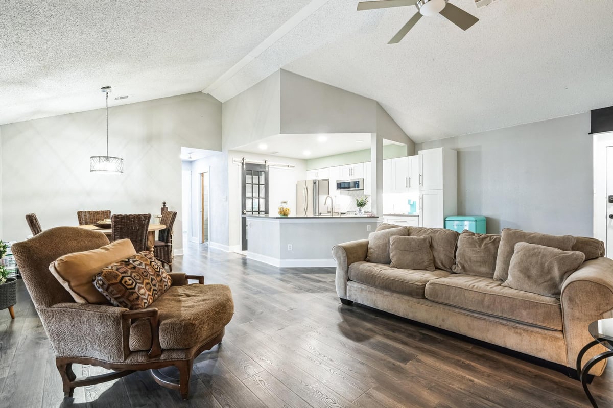 View 1202 Thorpe Ln Unit #406D in Village At Springtown Condos 1202 Thorpe Ln Unit #406D - front exterior - Luxury home in Village At Springtown Condos, San Marcos, TX