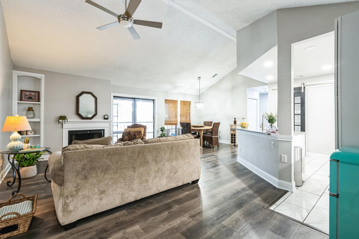 Primary bedroom at 1202 Thorpe Ln Unit #406D - 2 bed 2 bath home