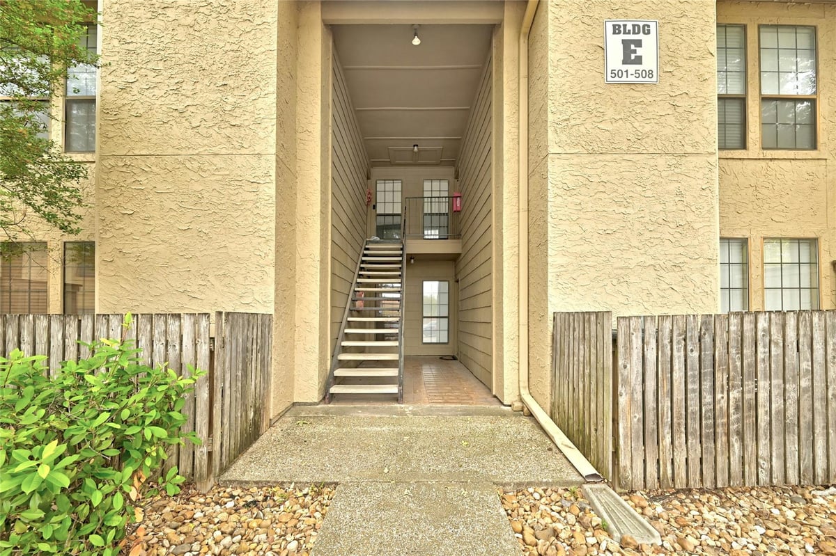 Bathroom at 1202 Thorpe Ln Unit #508 - 2 bed 2 bath home