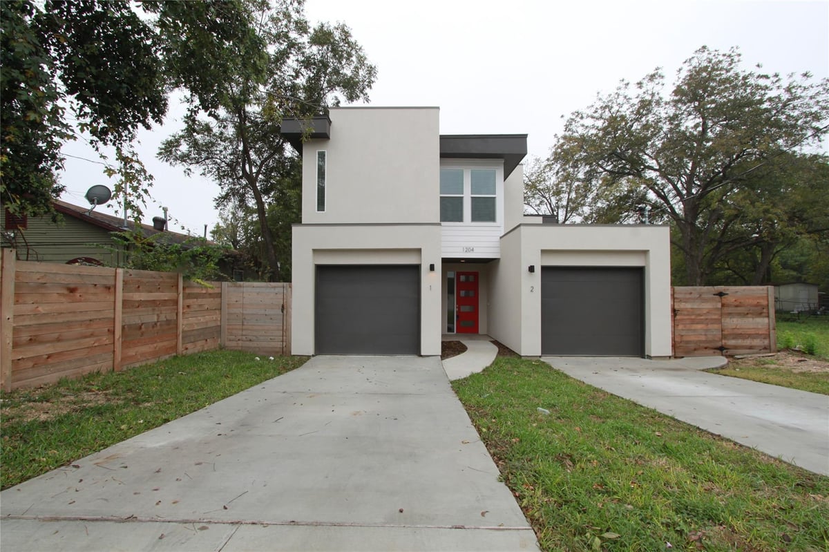 View 1204 Cometa ST Unit #A in Chernosky 09 1204 Cometa ST Unit #A - property photo 1 - Luxury home in Chernosky 09, Austin, TX