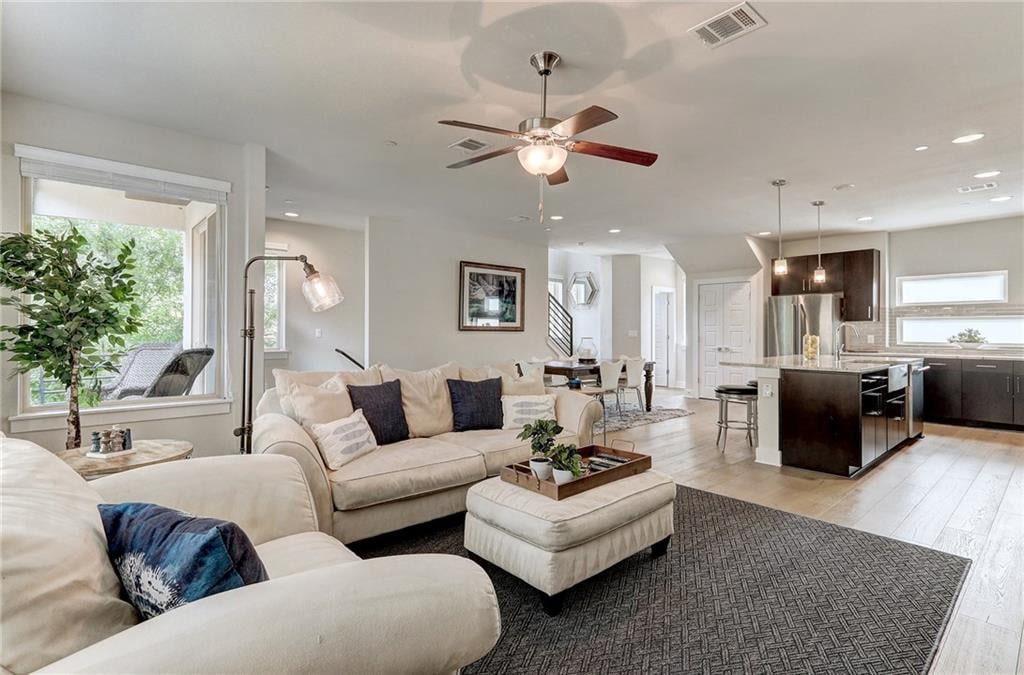 View 1205 Elm ST Unit #5 in Griffin Condo 1205 Elm ST Unit #5 - property photo 1 - Luxury home in Griffin Condo, Austin, TX