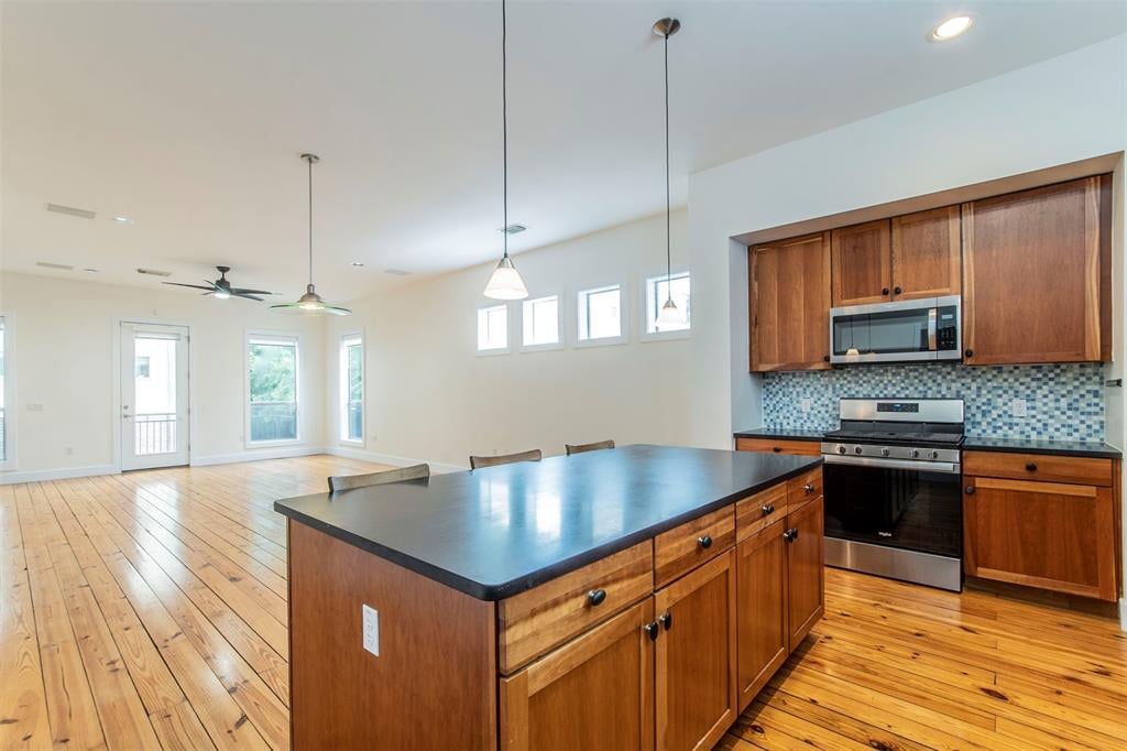 View 1205 Kinney Ave Unit #1205J in zilker 1205 Kinney Ave Unit #1205J - property photo 1 - Luxury home in zilker, Austin, TX
