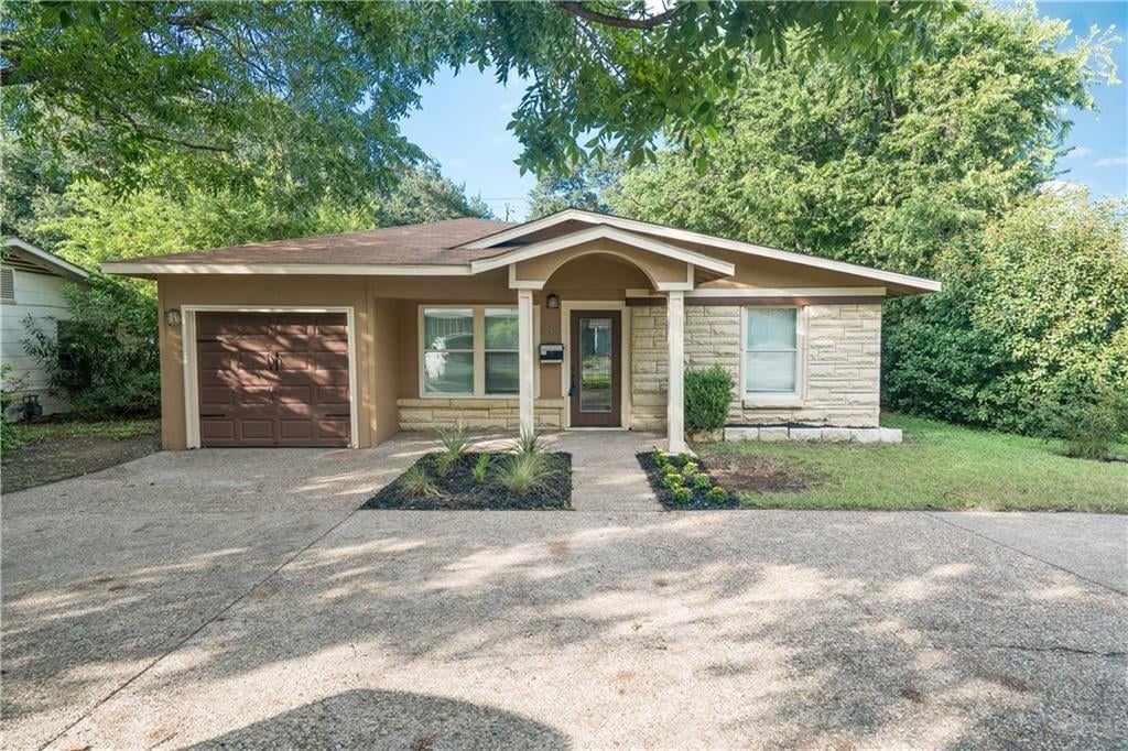 View 1206 W Oltorf St in Bouldin Creek 1206 W Oltorf St, photo 1, Bouldin Creek, Austin, TX