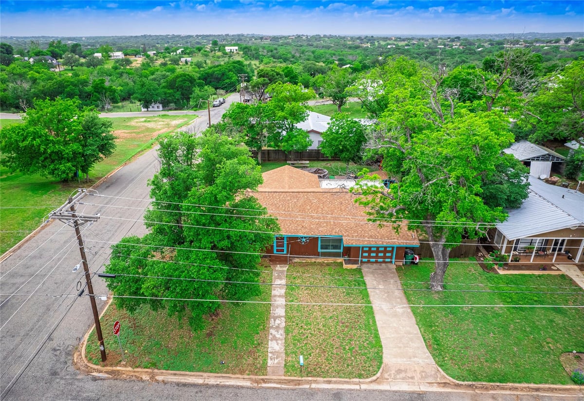 View 1207 Flag St in Miller 1207 Flag St - front exterior - Luxury home in Miller, Llano, TX