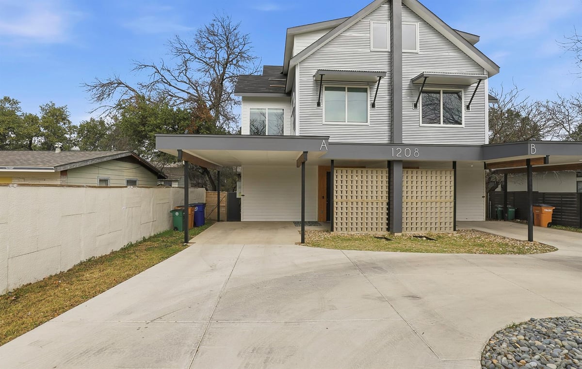 View 1208 W Oltorf ST Unit #A in Southwood 1208 W Oltorf ST Unit #A - front exterior - Luxury home in Southwood, Austin, TX