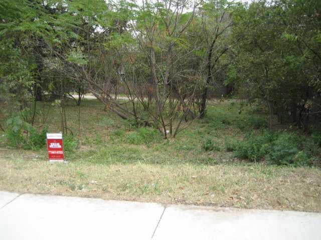 View 1209 Chestnut Ave 1209 Chestnut Ave - front exterior - Luxury lot in Austin, TX