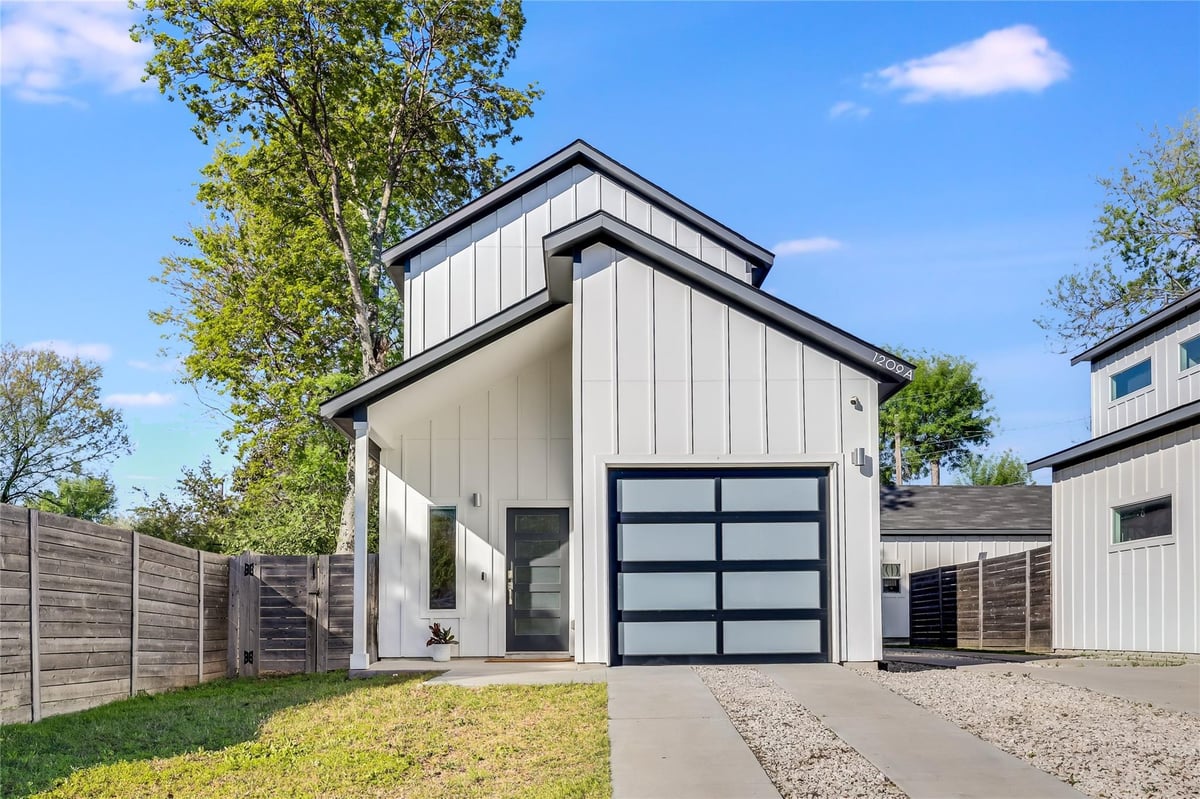 View 1209 E Saint Johns Ave Unit #A in Cameron Park 1209 E Saint Johns Ave Unit #A - property photo 1 - Luxury home in Cameron Park, Austin, TX