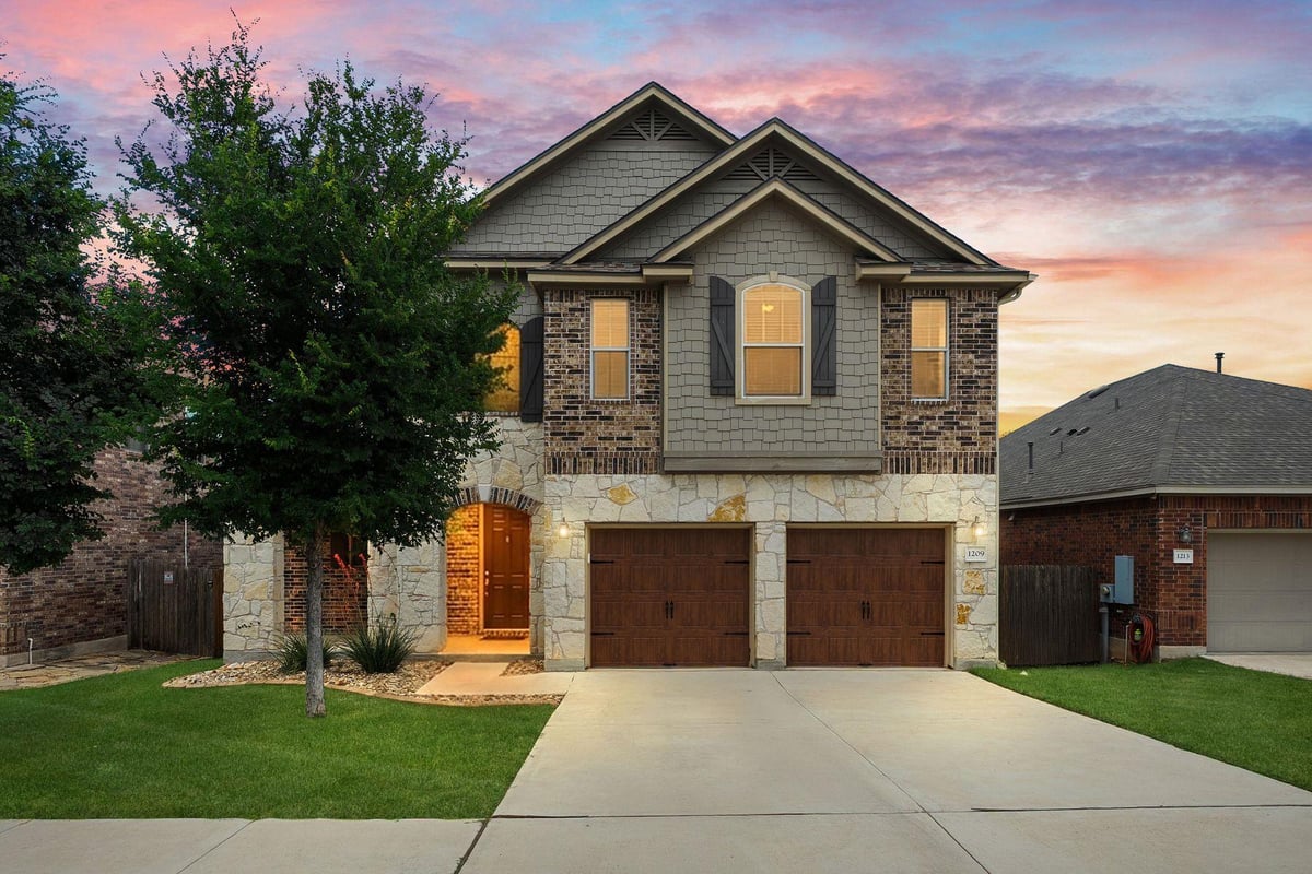 View 1209 Half Hitch TRL in Creekside/Georgetown Village P U D 1209 Half Hitch TRL - front exterior - Luxury home in Creekside/Georgetown Village P U D, Georgetown, TX