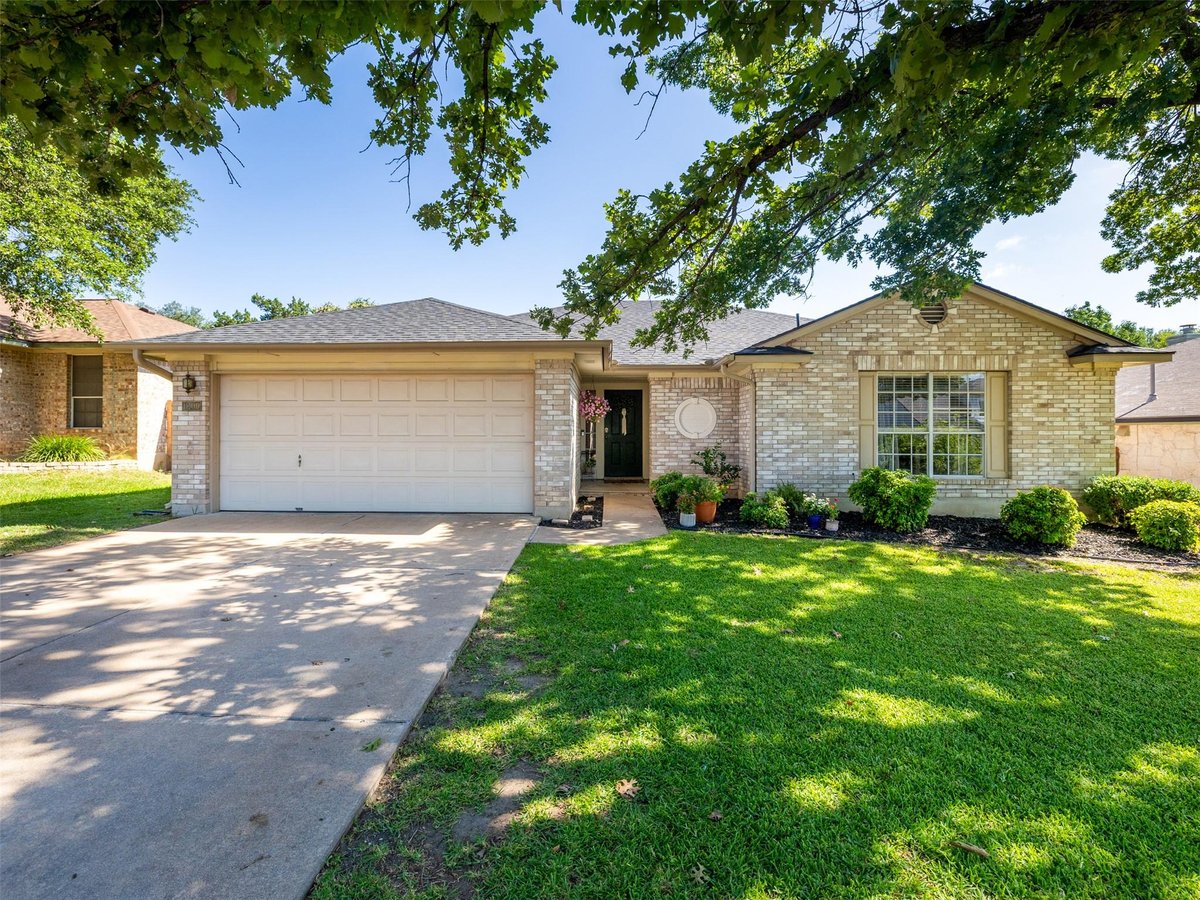 View 1209 Highland DR in Crossing At Carriage Hills Sec 7 1209 Highland DR - front exterior - Luxury home in Crossing At Carriage Hills Sec 7, Cedar Park, TX