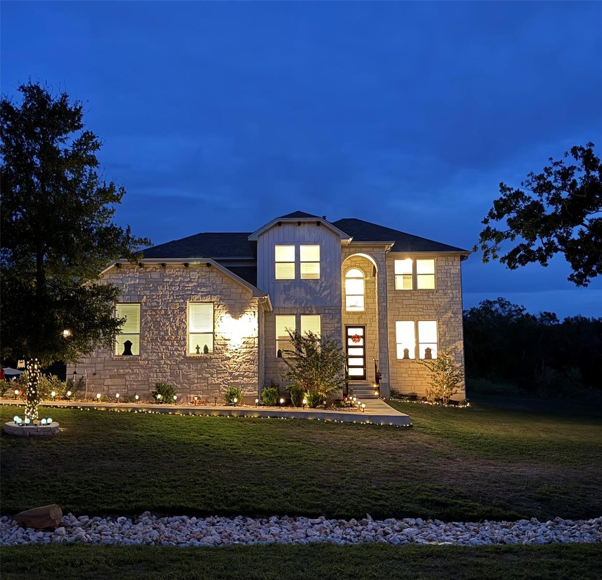 View 121 Black Talon LN in Double Eagle Ranch, Sec 2 121 Black Talon LN - property photo 1 - Luxury home in Double Eagle Ranch, Sec 2, Cedar Creek, TX