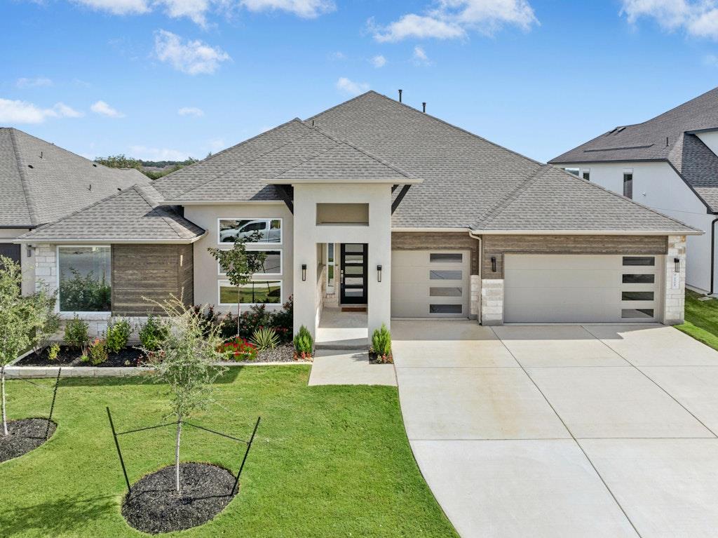 Living area at 121 Irvine Pass - 4 bed 3 bath home