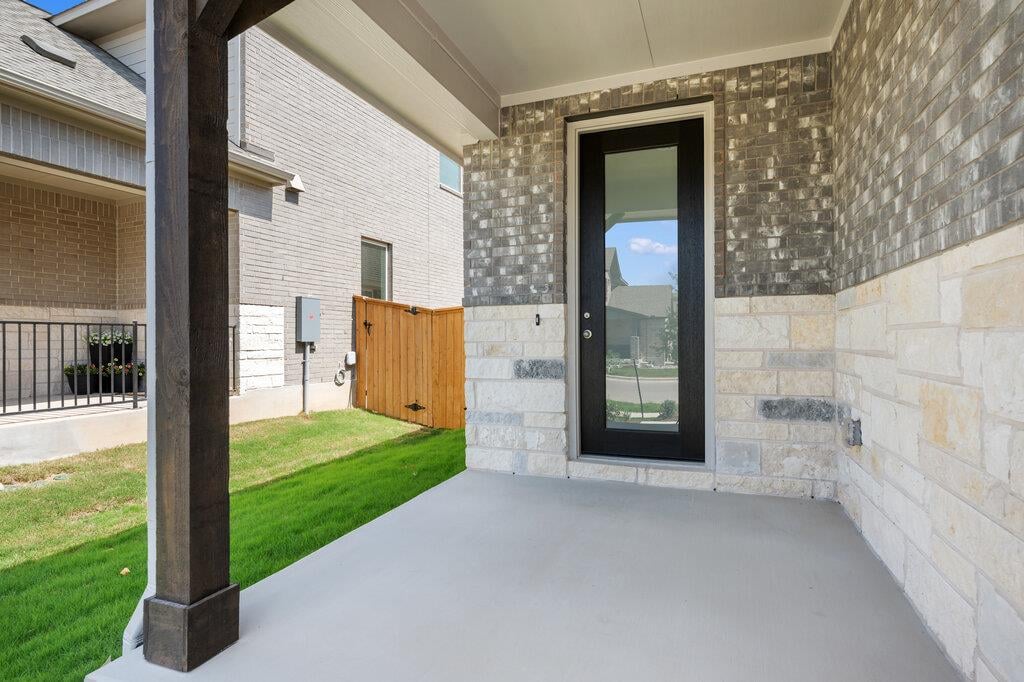 Bathroom at 121 Knockout Rose Dr - 3 bed 2 bath home