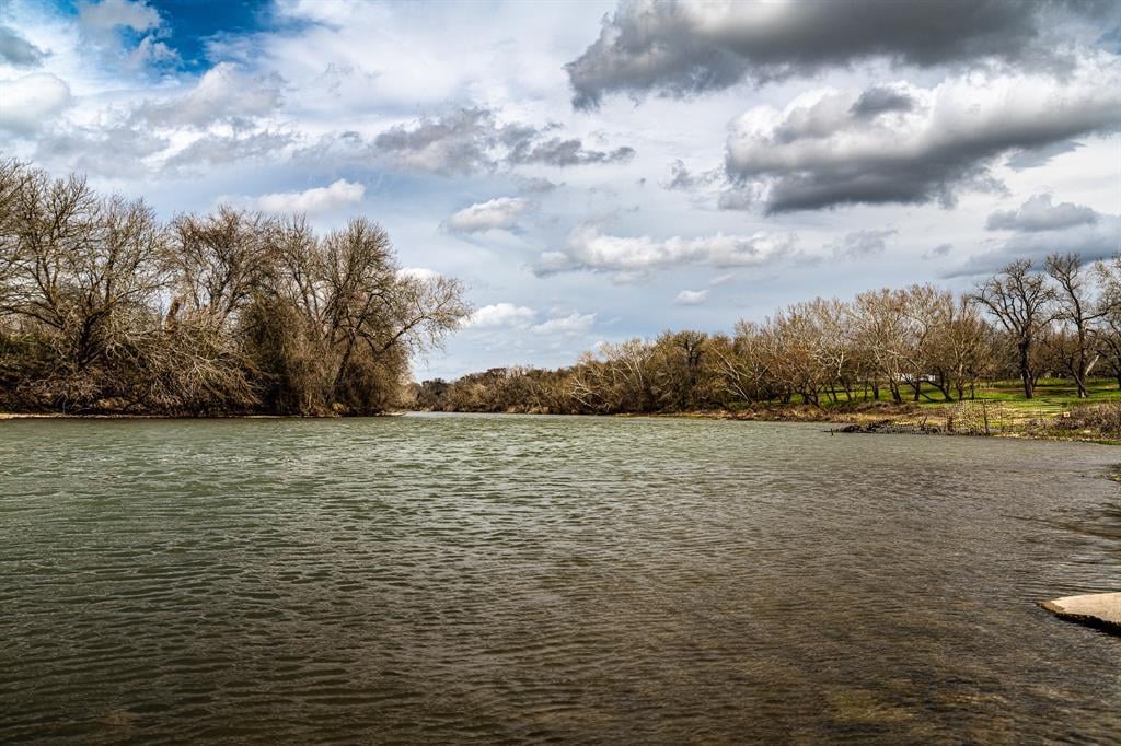 Kitchen at 121 Mechelle St - Doty River Estates, Smithville, TX